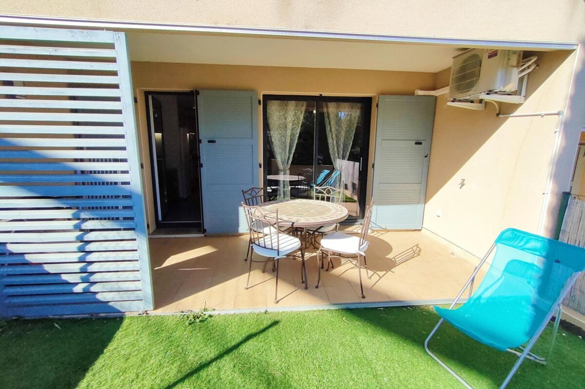 With Pool Air Conditioning Wifi And Garage Appartement *